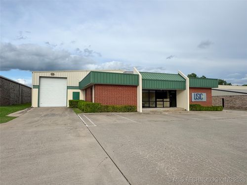 2005 N Willow Ave, Broken Arrow, OK, 74012-9109 | Card Image