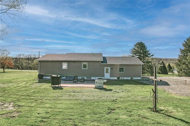 240 Hamburg Rd, House other with 3 bedrooms, 2 bathrooms and 2 parking in Greenville PA | Image 13