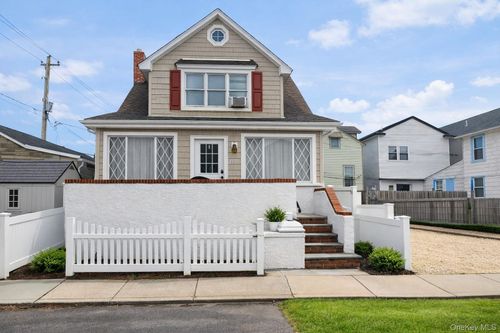 25 Alabama St, Long Beach, NY, 11561-1507 | Card Image