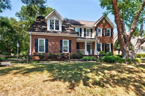 228 Country Club Boulevard, Chesapeake, VA, 23322 | Card Image