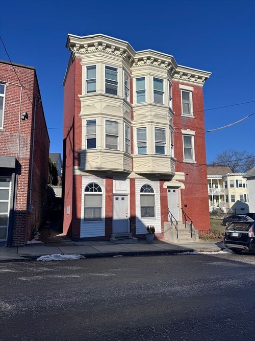 apt-2r-36 Endicott St, Salem, MA, 01970-3065 | Card Image