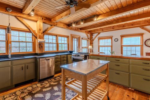 1098 W Sandgate Rd, Sandgate, VT, 05250-4518 | Card Image