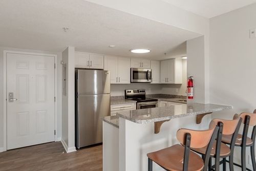 307-38 Thomas St, Westfield, MA, 01085-3054 | Card Image