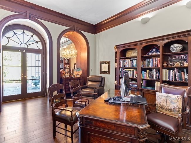 Gentleman's study | Image 24