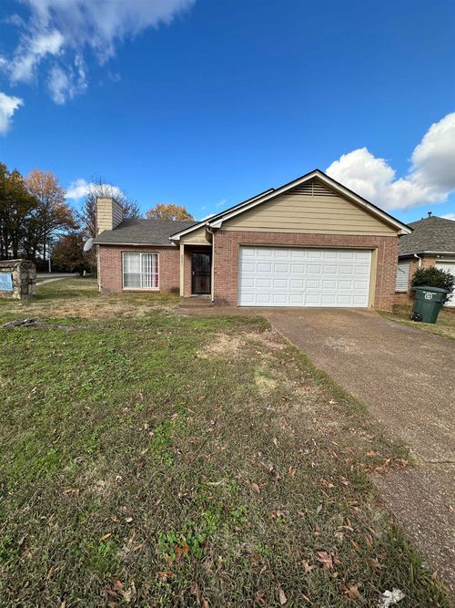 2591 Bay Pointe Cir E, Memphis, TN, 38128-0919 | Card Image