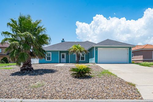 1074 Bay Street, Aransas Pass, TX, 78336 | Card Image