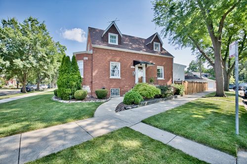 5974 W Miami Ave, Chicago, IL, 60646-3933 | Card Image