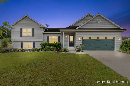 11409 Barnsley, Lowell, MI, 49331-8656 | Card Image