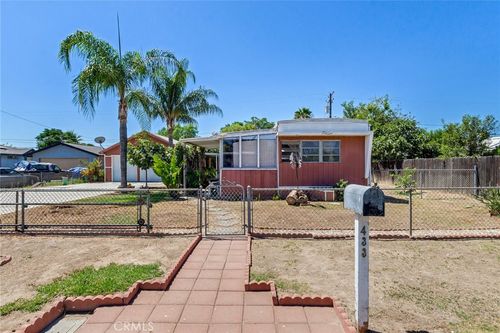 433 Diamond Way, Perris, CA, 92571-3455 | Card Image