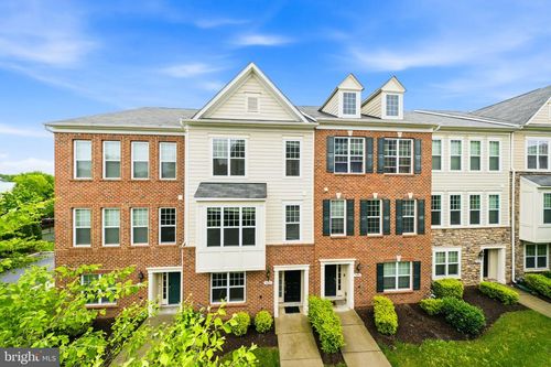 7427 Wood Meadow Way, LANHAM, MD, 20706-3291 | Card Image