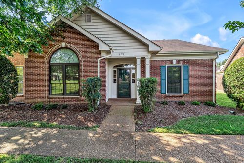 8729 Sawyer Brown Rd, Nashville, TN, 37221-1415 | Card Image