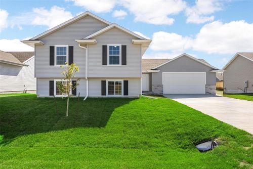 842 Indigo Dr, Palo, IA, 52324-1003 | Card Image