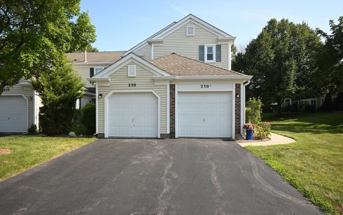 230 University Ln, Elk Grove Village, IL, 60007-2790 | Card Image