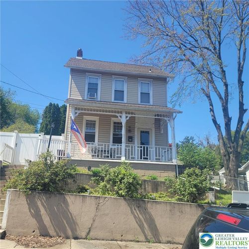 440 New St, Freemansburg, PA, 18017-6849 | Card Image
