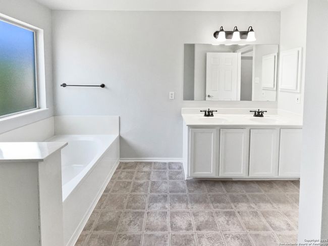 12719 Holly Cedar, House other with 4 bedrooms, 3 bathrooms and null parking in Helotes TX | Image 7