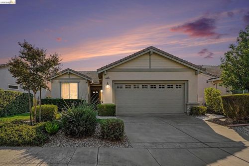 368 St Claire Ter, Brentwood, CA, 94513-6955 | Card Image