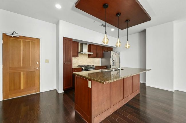 UNIT-5305 - 1600 Barton Springs Rd, Condo with 2 bedrooms, 2 bathrooms and 2 parking in Austin TX | Image 6