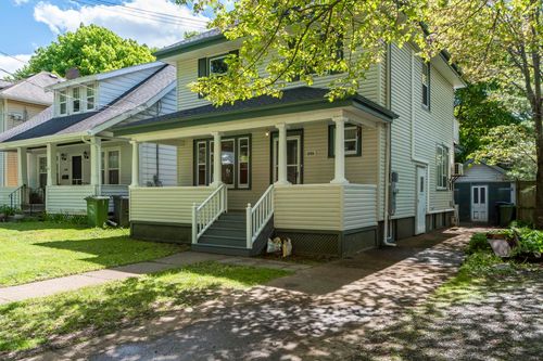 1684 Walnut St, Halifax, NS, B3H3S4 | Card Image