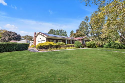 42 Oakledge Dr, E Northport, NY, 11731-3722 | Card Image