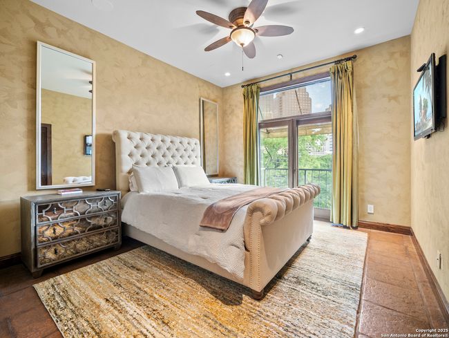 APT-404 - 1022 Navarro St, Condo with 2 bedrooms, 3 bathrooms and null parking in San Antonio TX | Image 19