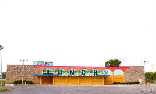 4330 S Broadway, Saint Louis, MO, 63111-1156 | Card Image