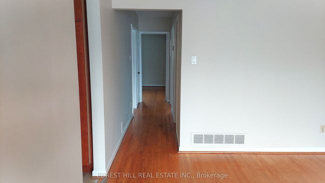 17 Tillplain Rd, House attached with 3 bedrooms, 1 bathrooms and 2 parking in North York ON | Image 10