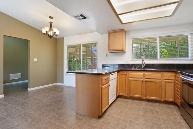 1031 Plumas Way, House other with 4 bedrooms, 3 bathrooms and null parking in Manteca CA | Image 4