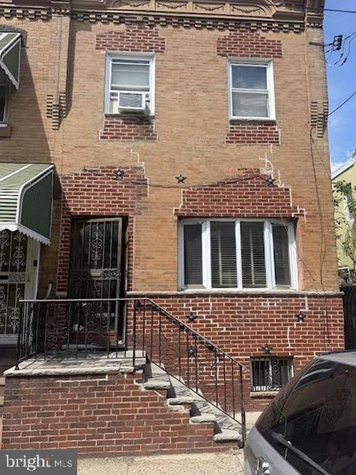 2109 Morris St, PHILADELPHIA, PA, 19145-1304 | Card Image