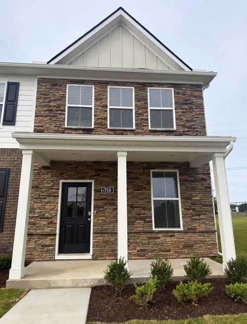 759 Ashbrook Dr, Lebanon, TN, 37087-4877 | Card Image