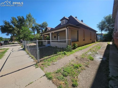 1138 Pine St, Pueblo, CO, 81004-2938 | Card Image
