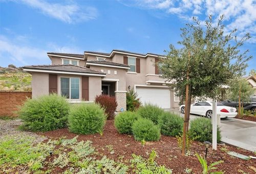 29235 Mangrove Cir, Menifee, CA, 92584-5211 | Card Image
