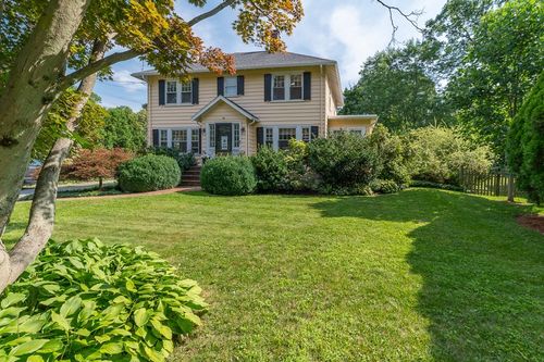 19 Brimbal Ave, Beverly, MA, 01915-1973 | Card Image