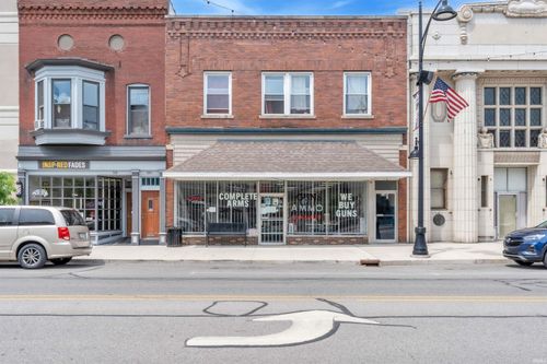 214 & 218 S Main Street, Kendallville, IN, 46755 | Card Image