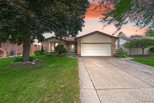 41415 Harvard Dr, Sterling Heights, MI, 48313-3635 | Card Image