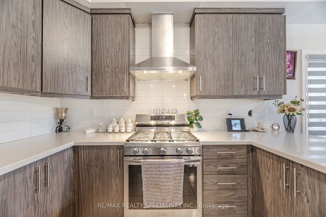 32 Branigan Cres, House other with 4 bedrooms, 3 bathrooms and 2 parking in Georgetown ON | Image 12
