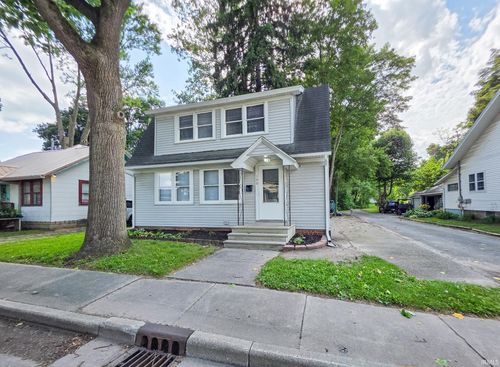 109 N Indiana Ave, Goshen, IN, 46526-2171 | Card Image