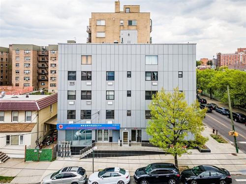 3c-31-47 137th St, Flushing, NY, 11354-1999 | Card Image