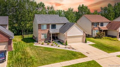 6143 Treetops Drive, Home with 3 bedrooms, 2 bathrooms and null parking in Romulus MI | Image 1