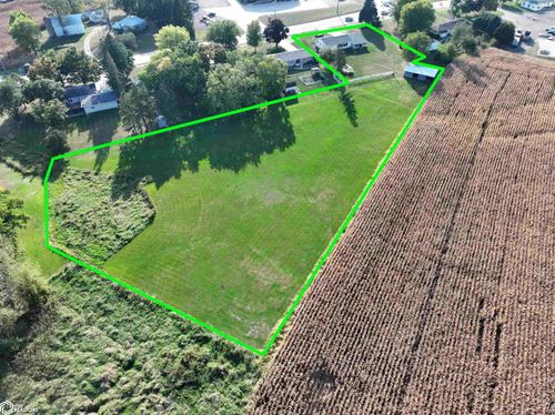 2509 E Bremer Ave, Waverly, IA, 50677-4030 | Card Image