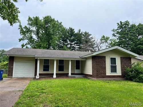 4401 Rhine Dr, Florissant, MO, 63033-7023 | Card Image