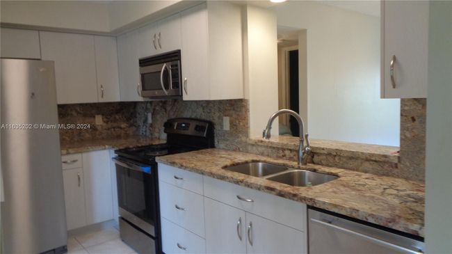 APT-102 - 7380 S Oriole Blvd, Condo with 3 bedrooms, 2 bathrooms and null parking in Delray Beach FL | Image 22