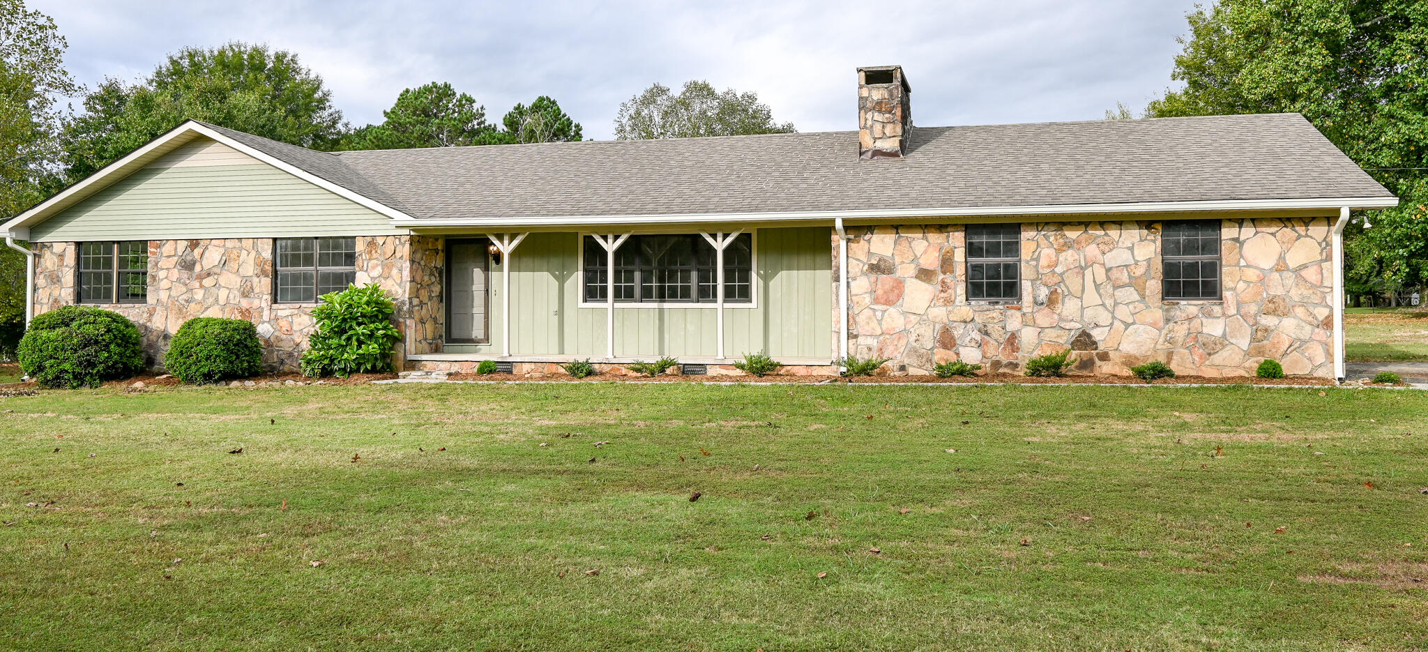 Charles Cir, Cleveland, TN 37323