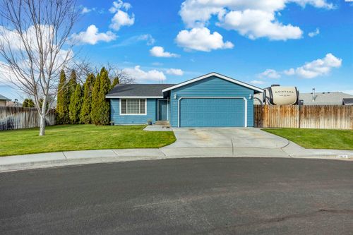 312 Wenas Ct, Richland, WA, 99352-8619 | Card Image
