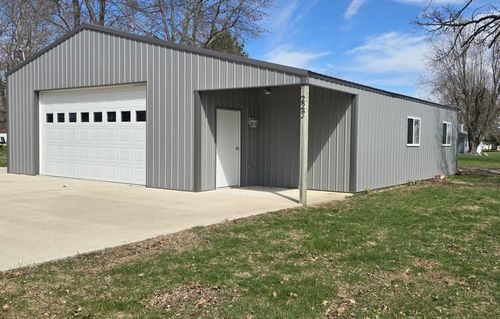 223 Chapman St, Paw Paw, IL, 61353-8912 | Card Image