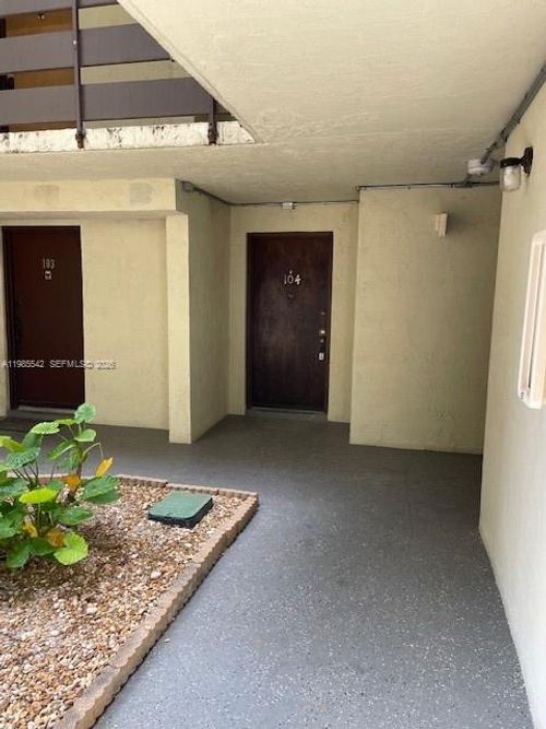 104-8933 Sw 123rd Ct, Miami, FL, 33186-1983 | Card Image