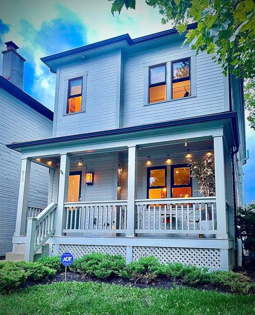 a-812 Summit St, Columbus, OH, 43215-1522 | Card Image