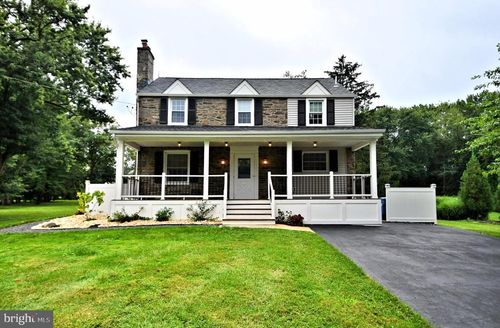 942 Valley Rd, BLUE BELL, PA, 19422-1922 | Card Image