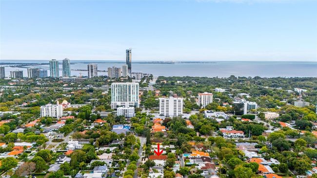 426 Sw 26 Th Rd, House other with 4 bedrooms, 3 bathrooms and null parking in Miami FL | Image 8