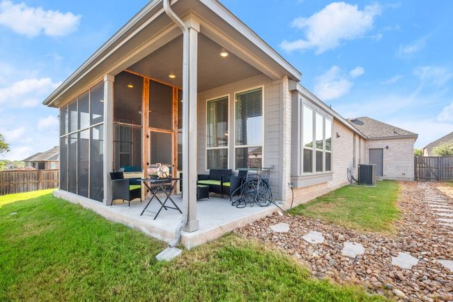 293 Nautical Loop, House other with 4 bedrooms, 3 bathrooms and null parking in Kyle TX | Image 6