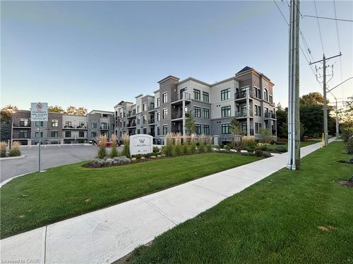 105-153 Wilson St W, Ancaster, ON, L9G1N4 | Card Image